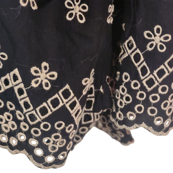 Venus Floral Embroidered Surplice Mini Romper Cream Blk 3/4 Slvs Waist Tie Sz 10 - Picture 10 of 16